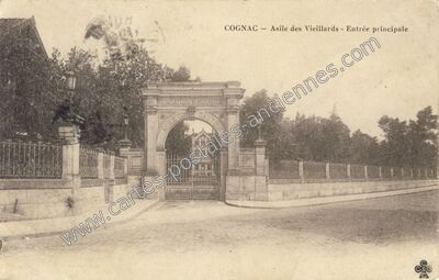 Carte postale ancienne Asile des Vieillards - Entrée principale — Cognac (Charente)