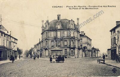 Carte postale ancienne Place St-Martin — Perspective des Routes de Pons et de Barbezieux — Cognac (Charente)
