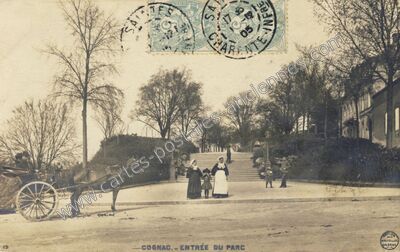 Carte postale ancienne Entrée du parc — Cognac (Charente)