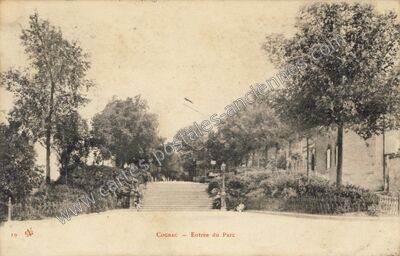 Carte postale ancienne Entrée du Parc — Cognac (Charente)