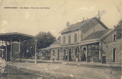 Carte postale ancienne La Gare - Vue sur les Voies — Confolens (Charente)