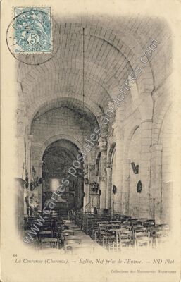 Carte postale ancienne Église, Nef prise de l'Entrée — La Couronne (Charente)