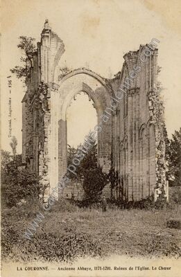 Carte postale ancienne Ancienne Abbaye, 1171-1201. Ruines de l'Eglise. Le Chœur — La Couronne (Charente)