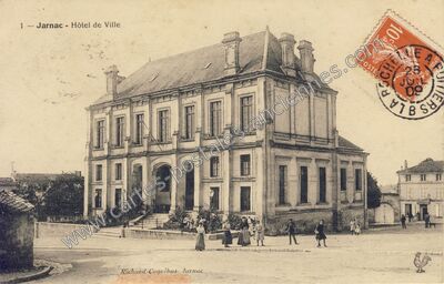 Carte postale ancienne Hôtel de Ville — Jarnac (Charente)