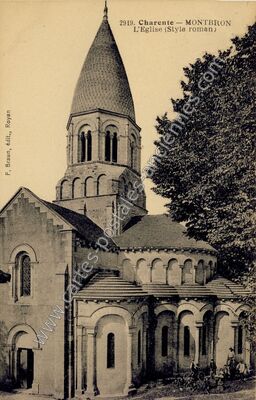 Carte postale ancienne L'Eglise (Style roman) — Montbron (Charente)