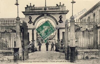 Carte postale ancienne Entrée principale de la Fonderie — Ruelle-sur-Touvre (Charente)