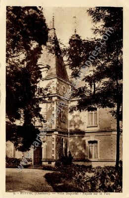 Carte postale ancienne Villa Duportal - Façade sur le Parc — Ruffec (Charente)