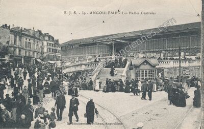 Carte postale ancienne Les Halles Centrales — Angoulême (Charente)