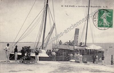 Carte postale ancienne Arrivée du Boyardville — Île-d'Aix (Charente-Maritime)