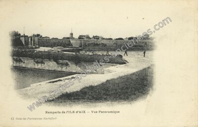 Carte postale ancienne Remparts — Vue Panoramique — Île-d'Aix (Charente-Maritime)