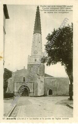 Carte postale ancienne Le clocher et le porche de l'église romane — Ars-en-Ré (Charente-Maritime)