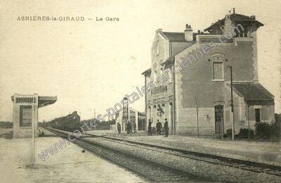 Carte postale ancienne La Gare — Asnières-la-Giraud (Charente-Maritime)