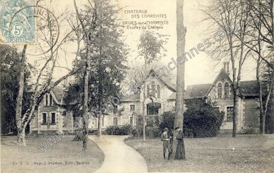 Carte postale ancienne Châteaux des Charentes, Écuries du Château — Brives-sur-Charente (Charente-Maritime)