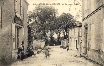 Carte postale ancienne Le Bureau de Tabac — Brives-sur-Charente (Charente-Maritime)