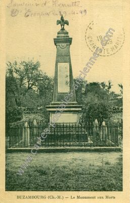 Carte postale ancienne Le Monument aux Morts — Brizambourg (Charente-Maritime)