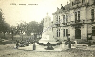 Carte postale ancienne Monument Commémoratif — Burie (Charente-Maritime)