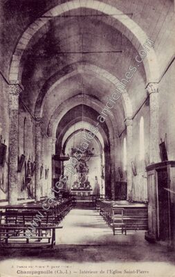Carte postale ancienne Intérieur de l'Eglise Saint-Pierre — Champagnolles (Charente-Maritime)