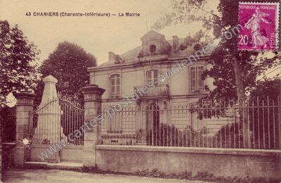 Carte postale ancienne La Mairie — Chaniers (Charente-Maritime)