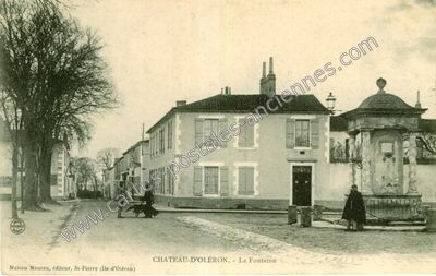 Carte postale ancienne La Fontaine — Le Château-d'Oléron (Charente-Maritime)