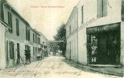Carte postale ancienne Route Bordeaux-Royan — Cozes (Charente-Maritime)