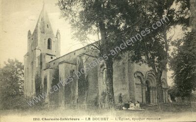 Carte postale ancienne L'Église, époque romane — Le Douhet (Charente-Maritime)