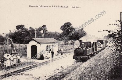 Carte postale ancienne La Gare — Les Essards (Charente-Maritime)
