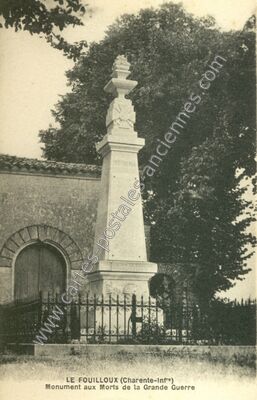 Carte postale ancienne Monument aux Morts de la Grande Guerre — Le Fouilloux (Charente-Maritime)
