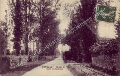 Carte postale ancienne Entrée en Ville, Route de Mortagne — Gémozac (Charente-Maritime)