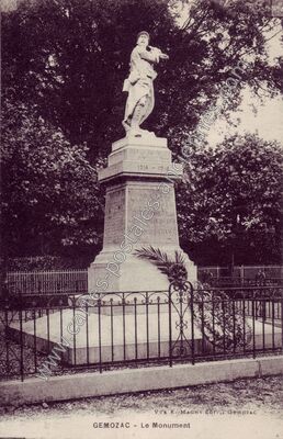 Carte postale ancienne Le Monument — Gémozac (Charente-Maritime)
