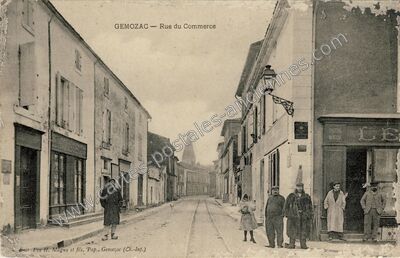 Carte postale ancienne Rue du Commerce — Gémozac (Charente-Maritime)