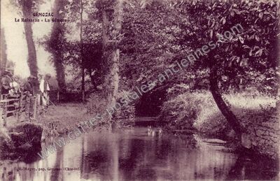Carte postale ancienne Le Ruisseau « La Gémeze — Gémozac (Charente-Maritime)