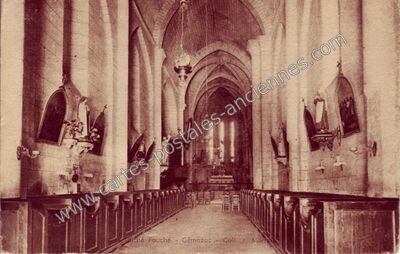 Carte postale ancienne Intérieur d'église — Gémozac (Charente-Maritime)