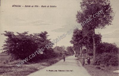 Carte postale ancienne Entrée en Ville - Route de Saintes — Gémozac (Charente-Maritime)