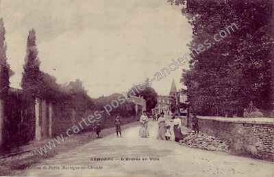 Carte postale ancienne L'Entrée en Ville — Gémozac (Charente-Maritime)