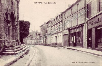 Carte postale ancienne Rue Gambetta — Gémozac (Charente-Maritime)
