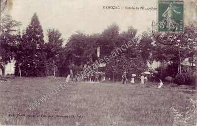 Carte postale ancienne Entrée de l'Hippodrome — Gémozac (Charente-Maritime)
