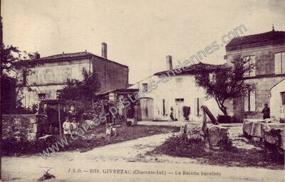 Carte postale ancienne La Recette buraliste — Givrezac (Charente-Maritime)