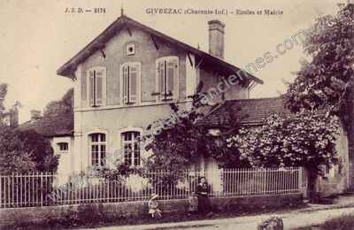 Carte postale ancienne Ecoles et Mairie — Givrezac (Charente-Maritime)
