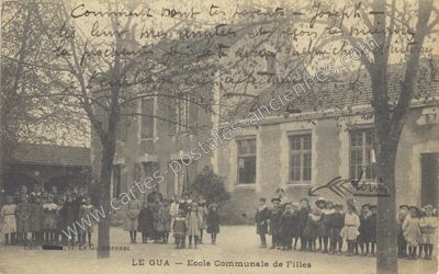 Carte postale ancienne Ecole Communale de Filles — Le Gua (Charente-Maritime)