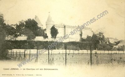 Carte postale ancienne Le Château et ses dépendances — Jonzac (Charente-Maritime)
