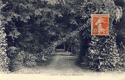 Carte postale ancienne Le Parc, une allée couverte — Loulay (Charente-Maritime)