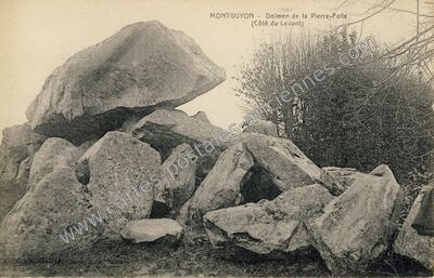 Carte postale ancienne Dolmen de la Pierre-Folle (Côté du Levant) — Montguyon (Charente-Maritime)