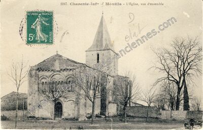 Carte postale ancienne L'Eglise, vue d'ensemble — Montils (Charente-Maritime)
