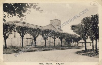 Carte postale ancienne L'Eglise — Rioux (Charente-Maritime)