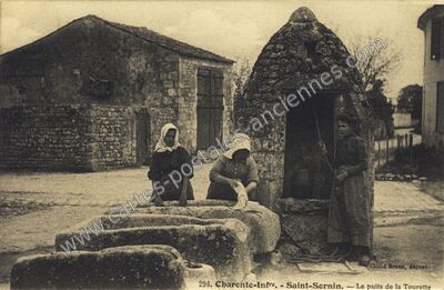 Carte postale ancienne Le puits de la Tourette — Saint-Sornin (Charente-Maritime)