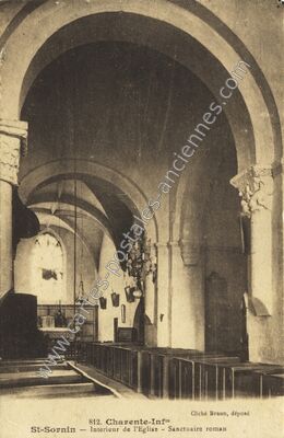 Carte postale ancienne Intérieur de l'Eglise - Sanctuaire roman — Saint-Sornin (Charente-Maritime)