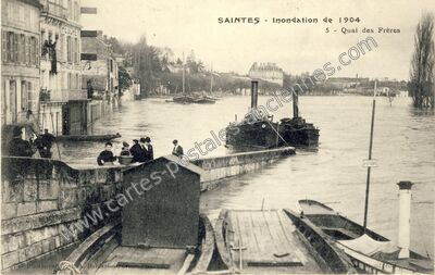 Carte postale ancienne Inondation de 1904 - Quai des Frères — Saintes (Charente-Maritime)