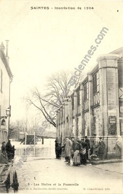 Carte postale ancienne Inondation de 1904 — Saintes (Charente-Maritime)