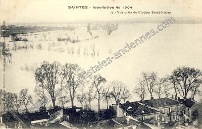 Carte postale ancienne Inondation de 1904 - Vue prise du Clocher Saint-Pierre — Saintes (Charente-Maritime)