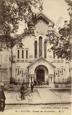 Carte postale ancienne Temple des Protestants — Saintes (Charente-Maritime)